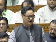 WAQF बिल केंद्र सरकार द्वारा पेश, एक ओर विपक्ष व कुछ धार्मिक संगठन कर रहे विरोध तो कहीं पर महिलाओं ने बोला Thank You Modi!