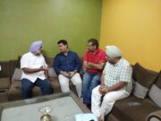 जालंधर: MLA परगट सिंह ने मेयर विनीत धीर को बताई कैंट हल्के की समस्याएं, जल्द हल करने का दिया आश्वासन, पढ़ें किन समस्याओं पर हुई चर्चा