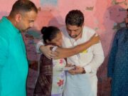 भार्गव कैम्प में बरसात से गिरि छतो वाले परिवारों का सहयोग करने पहुंचे शीतल अंगुराल किया