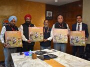 इंडियन ऑयल के चेयरमैन ए.एस. साहनी द्वारा 42वें इंडियन ऑयल सर्वो सुरजीत हॉकी टूर्नामेंट का पोस्टर जारी, पढ़ें व देखें