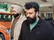 जालंधर: गिरफ्तार पास्टर अंकुर नरूला का ED दफ्तर के बाहर पुतला फूँकने वाला तेजस्वी मिन्हास रोड जाम व सरकारी कार्य में बाधा डालने के लिए, माननीय कोर्ट ने बेल पर किया रिहा, पढ़ें व देखें