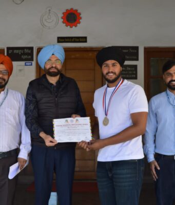 मेहर चंद पॉलिटेक्निक के छात्र जशनप्रीत सिंह ने शॉट पुट में जीता रजत पदक