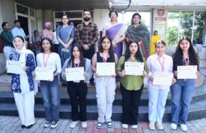 एच.एम.वी. के मल्टीमीडिया विभाग ने वेब एप्लीकेशंस पर 30 घंटे का सर्टिफिकेट कोर्स पूरा किया