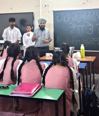 सेंट सोल्जर नर्सिंग ट्रेनिंग इंस्टीट्यूट, खांबरा द्वारा गवर्नमेंट स्कूल खुरला किंगरा में डेंगू एवं मलेरिया जागरूकता गतिविधि आयोजित