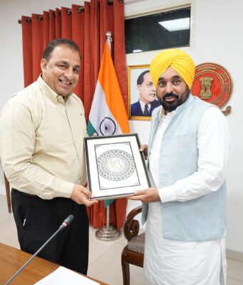 नितिन कोहली ने ऐतिहासिक नगर निगम चुनाव जीत पर मुख्यमंत्री भगवंत सिंह मान को बधाई दी, विशेष ‘मंडला आर्ट’ पेंटिंग भेंट की