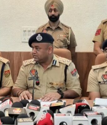 जालंधर: ट्रेस RTI एक्टिविस्ट सिमरनजीत सिंह मर्डर, प्रॉपर्टी विवाद के चलते क़ज़न भाई हिरासत में, पढ़ें व देखें