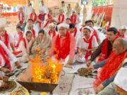 जालंधर: सोढल मेले की तैयारियां शुरू, नितिन कोहली परिवार के साथ हवन और झंडे की रस्म में शामिल हुए
