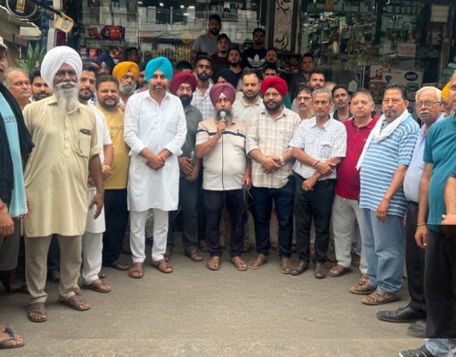 जालंधर: कल बंद रहेगी यह मार्किट करीब 3 घंटे, रेलवे ओवर ब्रिज का करेंगे विरोध, बनवाना चाहते है अंडरब्रिज, पढ़ें व देखें