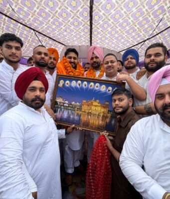 जालंधर पहुंचे पंजाब यूथ कांग्रेस प्रधान शुवम शर्मा का हनी जोशी व लक्की संधू ने समर्थकों सहित किया गर्मजोशी से स्वागत, पढ़ें व देखें