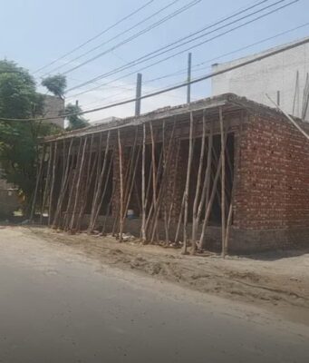 जालंधर में अवैध निर्माण पर नगर निगम बेपरवाह, चीमा चौक नजदीक बन कर ‘पूरी’ हुई अवैध दुकानें, पढ़ें व देखें