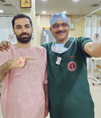 विदेशी मरीज़ ‘स्टिच-लेस’ एंडोस्कोपिक स्पाइन सर्जरी’ के लिए आ रहे : डॉ. त्रिवेदी
