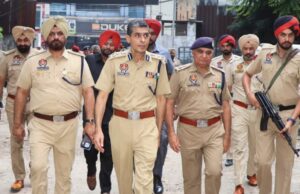 जालंधर: धूमधाम से मनाया जा रहा श्री कृष्ण जन्माष्टमी का त्यौहार, पुलिस द्वारा किए गए पुख्ता सुरक्षा प्रबंध, पढ़ें व देखें