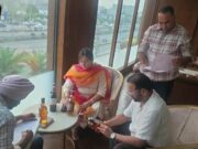 जालंधर: Raid 3 नामी होटलों पर, बरामद हुई अवैध व प्रतिबंधित Whisky, कागजात भी पाए गए अधूरे, पढ़ें व देखें