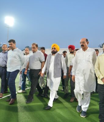 जालंधर पहुंचे CM मान, एशियन हॉकी चैंपियनशिप हेतु सुरजीत हॉकी स्टेडियम का लिया जायजा, नितिन कोहली व वनीत धीर रहे साथ, पढ़ें व देखें