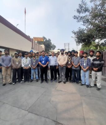 ऑटोमोबाइल विभाग के विद्यार्थियों ने नवयुग बेल्ट्स इंडिया लिमिटेड का किया औद्योगिक दौरा