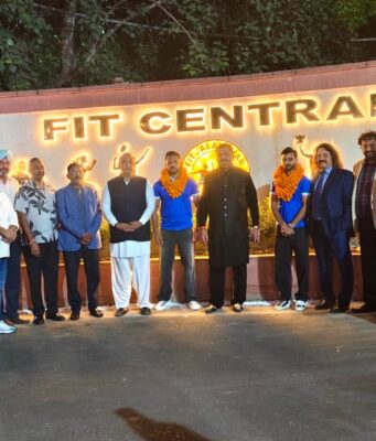 नेचर वॉक बाय: खेल, फिटनेस और नागरिक गौरव को बढ़ावा देने के लिए जालंधर के डीसी पार्क में फिट सेंट्रल वॉल्स का उद्घाटन