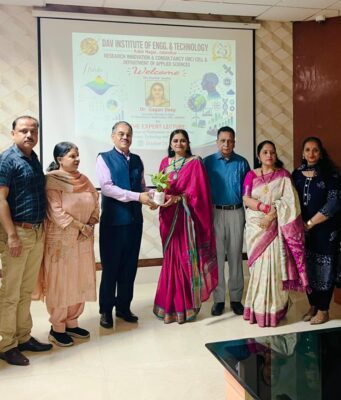 डीएवीआईईटी में गणित के उभरते वैज्ञानिक, तकनीकी एवं प्रबंधकीय अनुप्रयोगों पर विशेषज्ञ व्याख्यान आयोजित